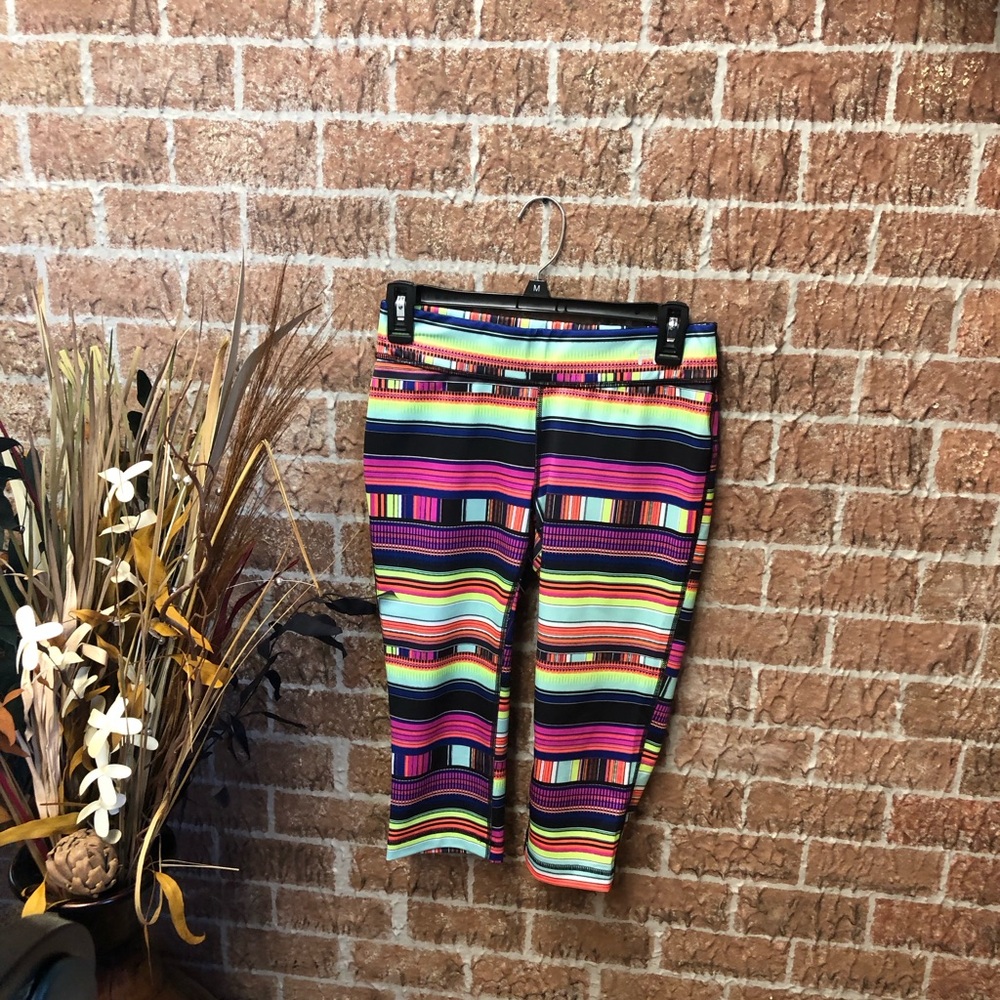 Barely Worn Fila Running Multi-Color Capri Leggings Size XS Item #PHK141